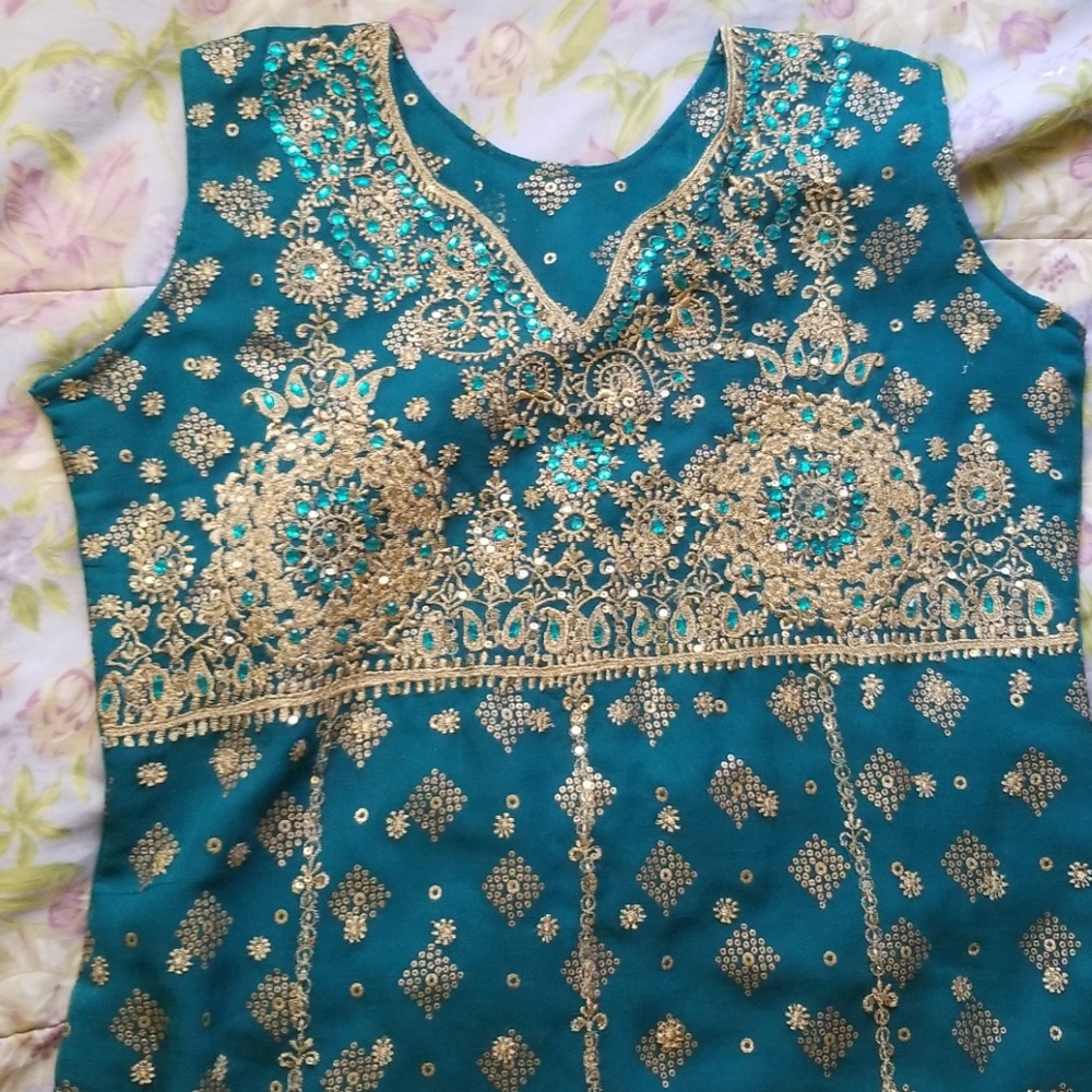 Salwaar kameez
